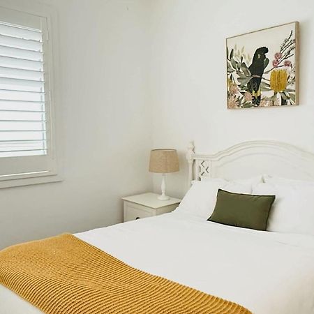 La Villette Sleeps 9 Fireplace Bbq Pet Friendly คาทุมบา ภายนอก รูปภาพ