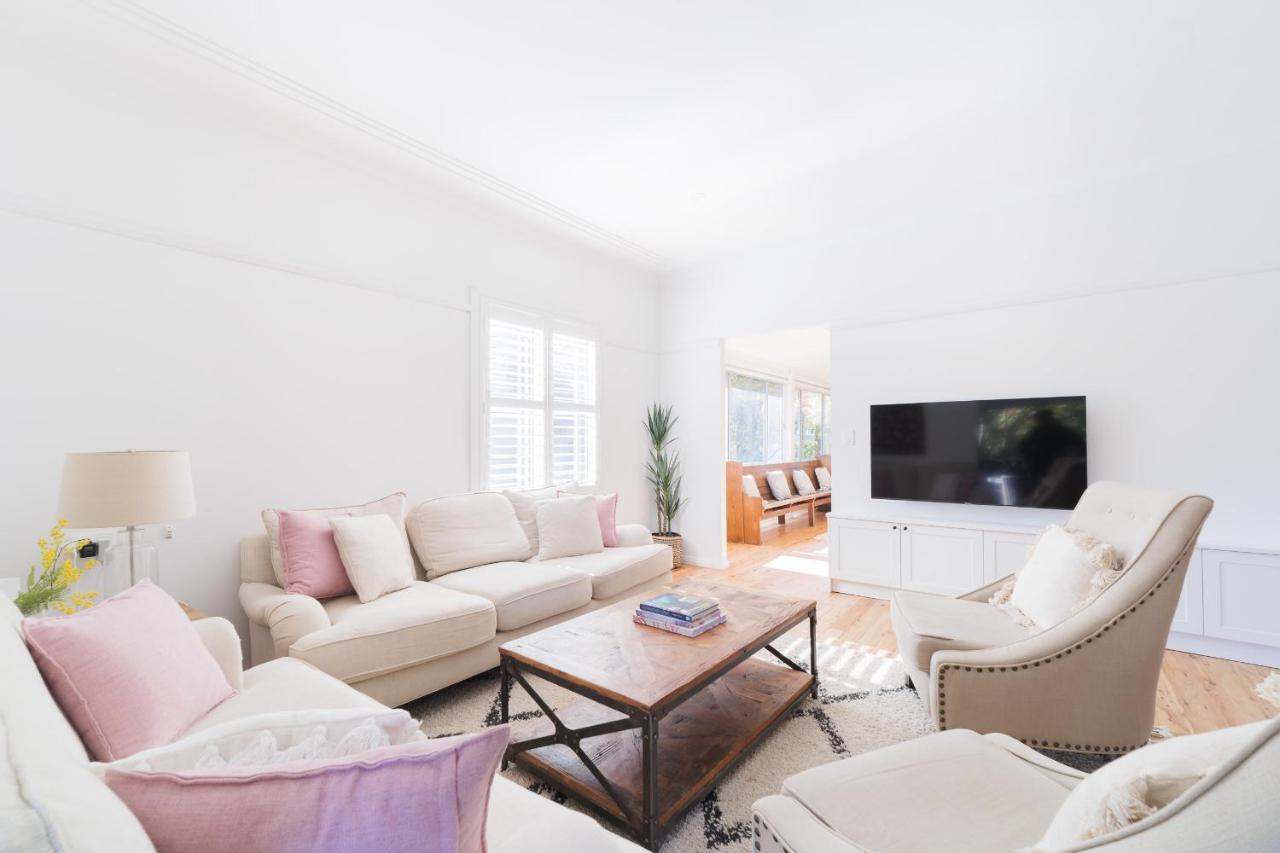 La Villette Sleeps 9 Fireplace Bbq Pet Friendly คาทุมบา ภายนอก รูปภาพ